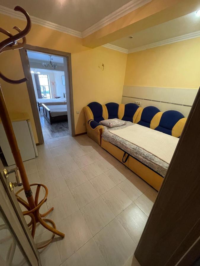 Гостевой Дом На Гечба Hotel Gagra Esterno foto